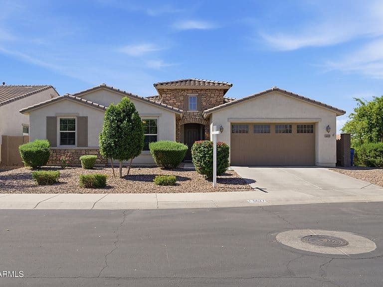 3627 E BLUE SPRUCE Lane photo 4