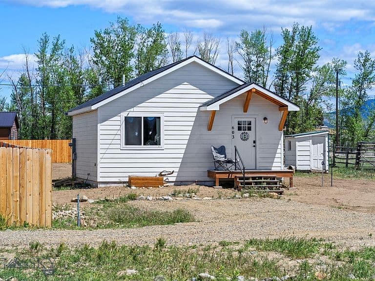 603 Aiden Way photo 1