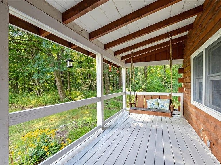 451 Dunton Road photo 4