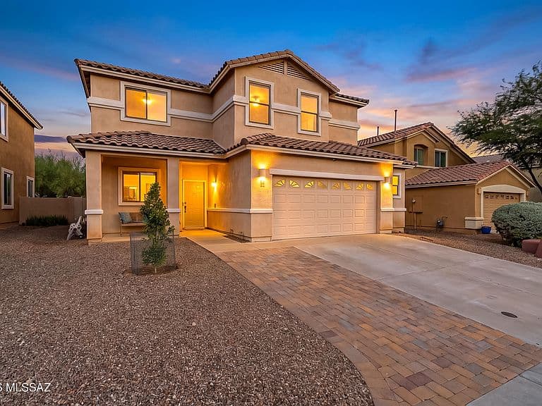 610 W Calle Cajeta photo 1