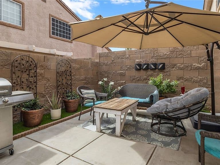 1609 Cave Spring Dr photo 4