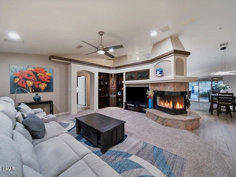 280 Pacific Dr photo 5