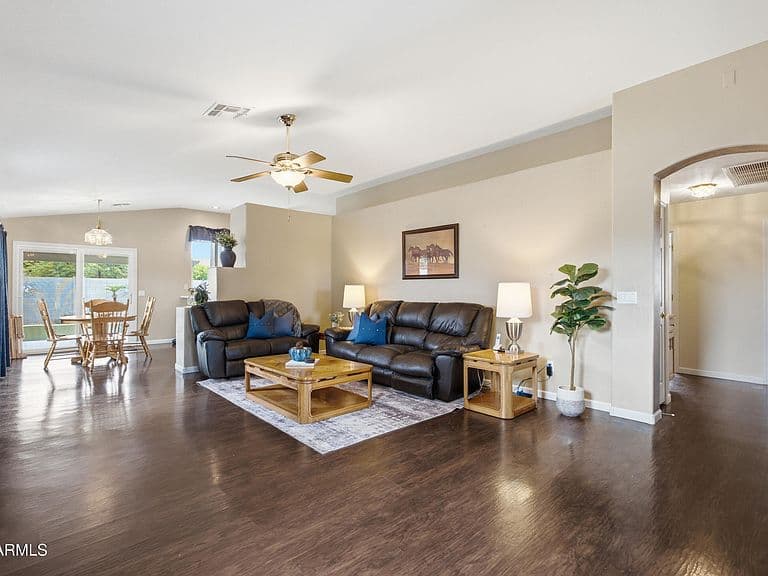 4 E MAYFIELD Drive photo 5