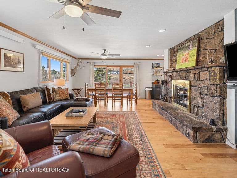 9 Warm Springs Rd photo 5