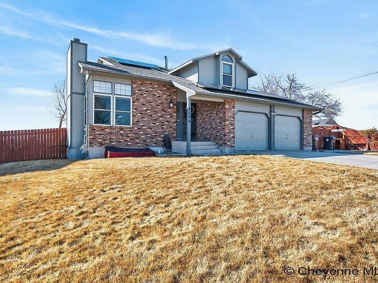 4526 El Camino Dr photo 2