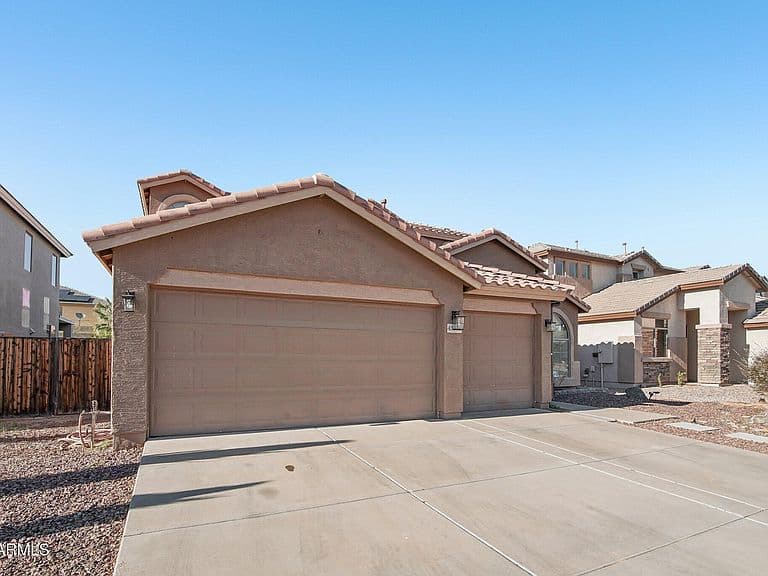 43578 W CYDNEE Drive photo 4