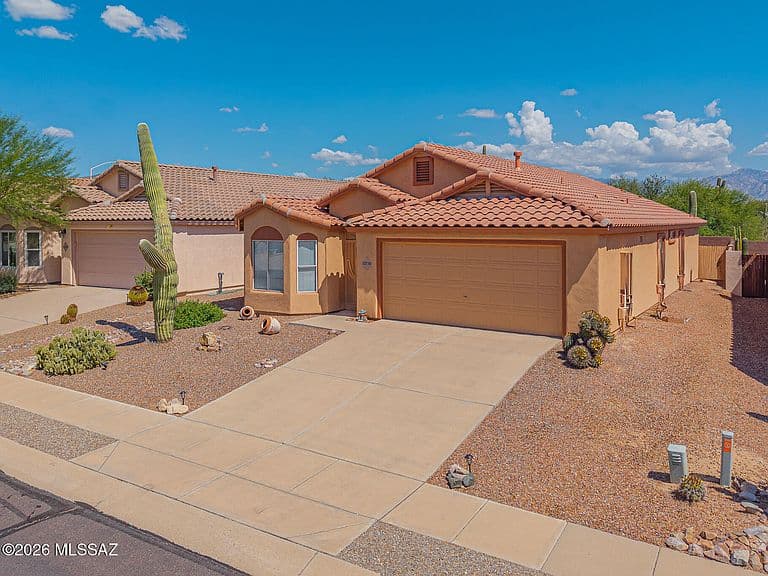 12710 N Blue Sage Dr photo 2