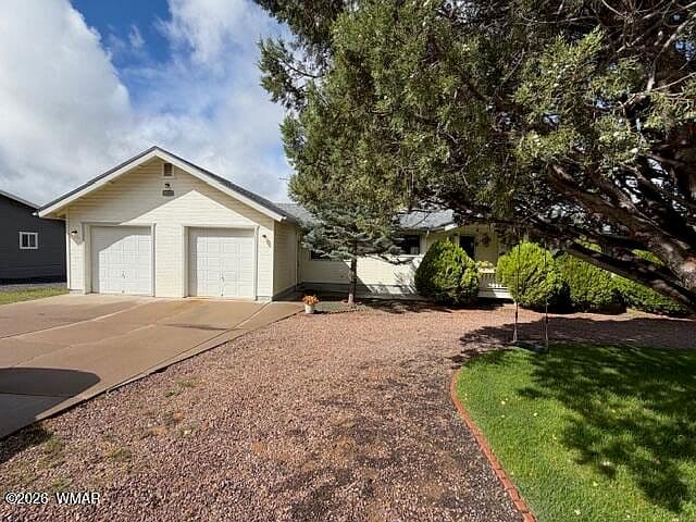 1200 N 36th Dr photo 2
