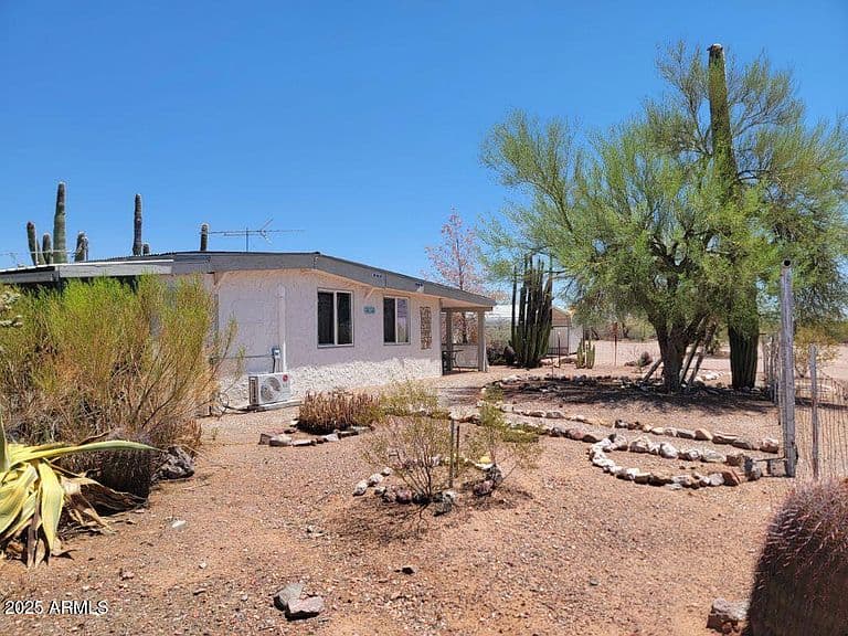 25712 W Steinbeck Drive photo 2