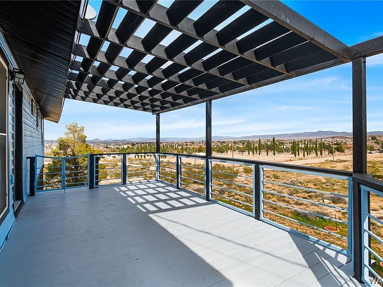 1503 Sunset Boulevard photo 3