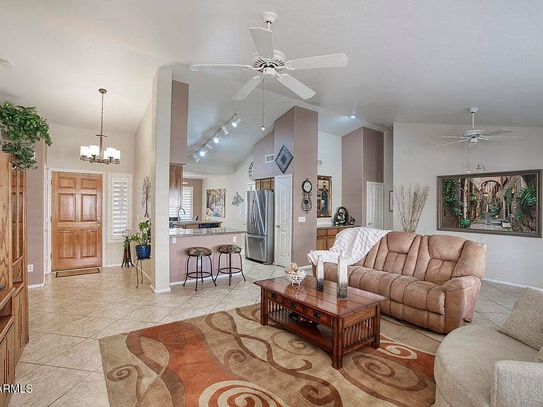 13322 W CAMBRIDGE Avenue photo 4
