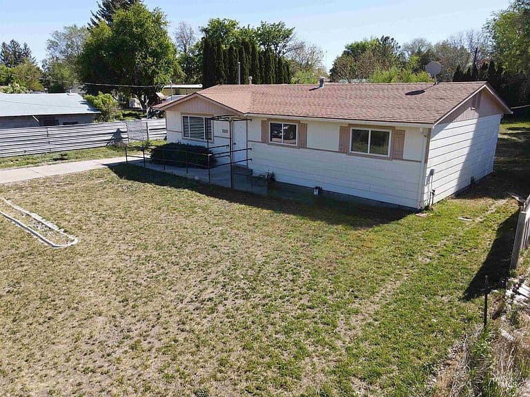 Photo of 520 N Birch St