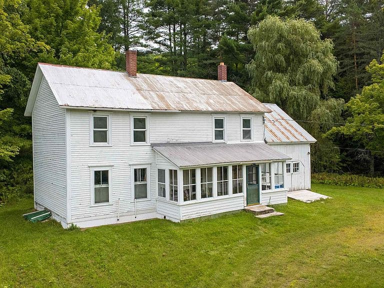 4018 Severance Hill Road photo 1