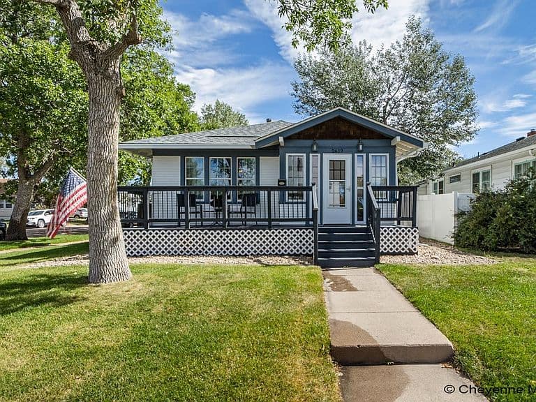 2619 Evans Ave photo 2