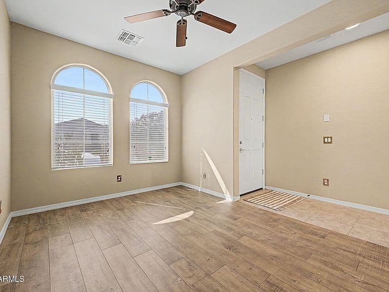 41680 W ELM Drive photo 5