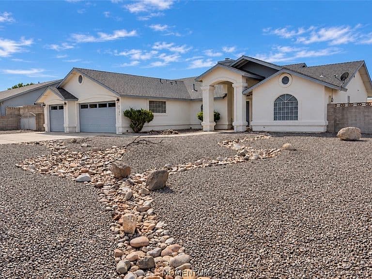 2747 Diamond Spur Street photo 2