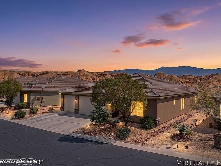 460 Wild Horse Ln photo 2