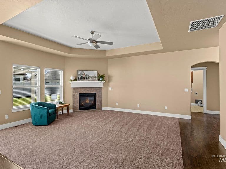 1111 Bell Ln photo 5