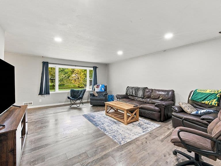 1509 9th Ave S photo 5