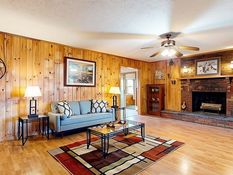 8 Folsom Harbor Road photo 3