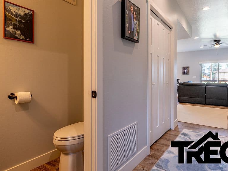 2855 Legacy Lane photo 3