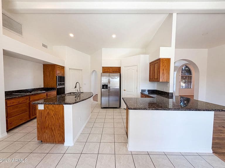 1207 E CLEARVIEW Drive photo 2