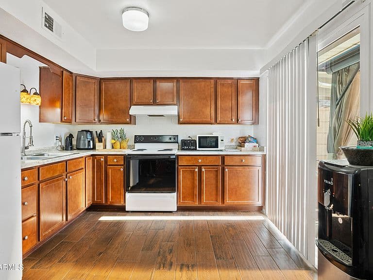 8221 E GARFIELD Street #L09 photo 2