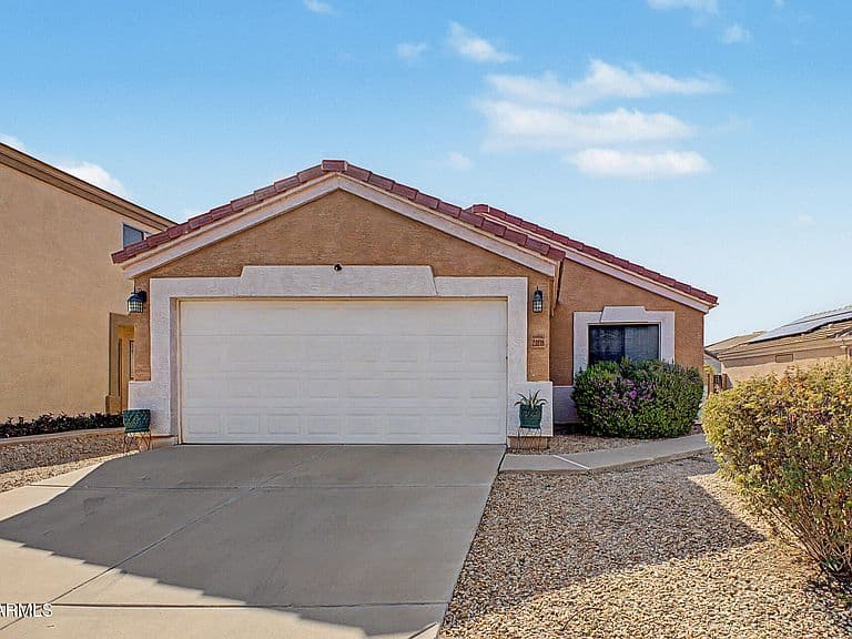 23938 N DESERT Drive photo 1