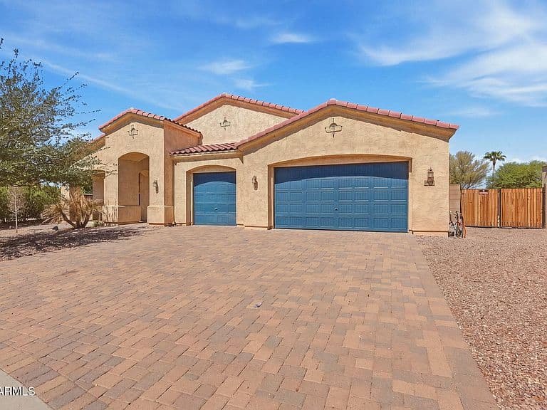 18026 W SELLS Drive photo 1