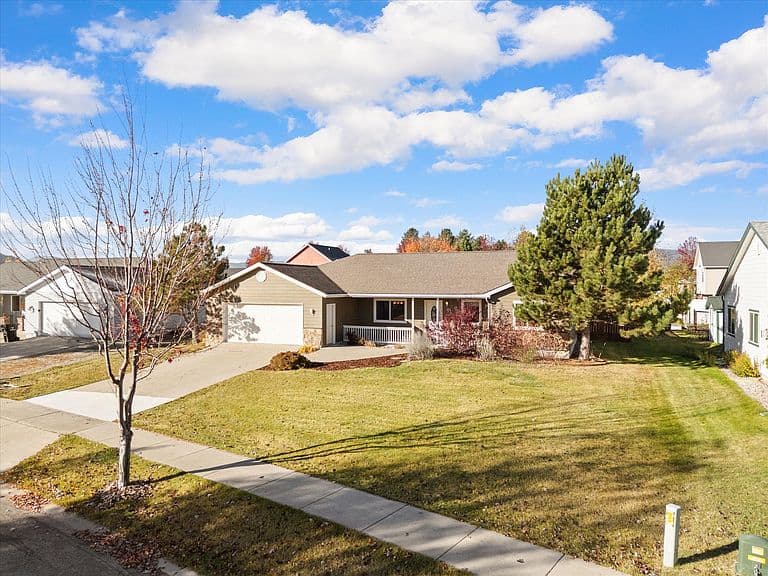 142 Blue Crest Dr photo 2