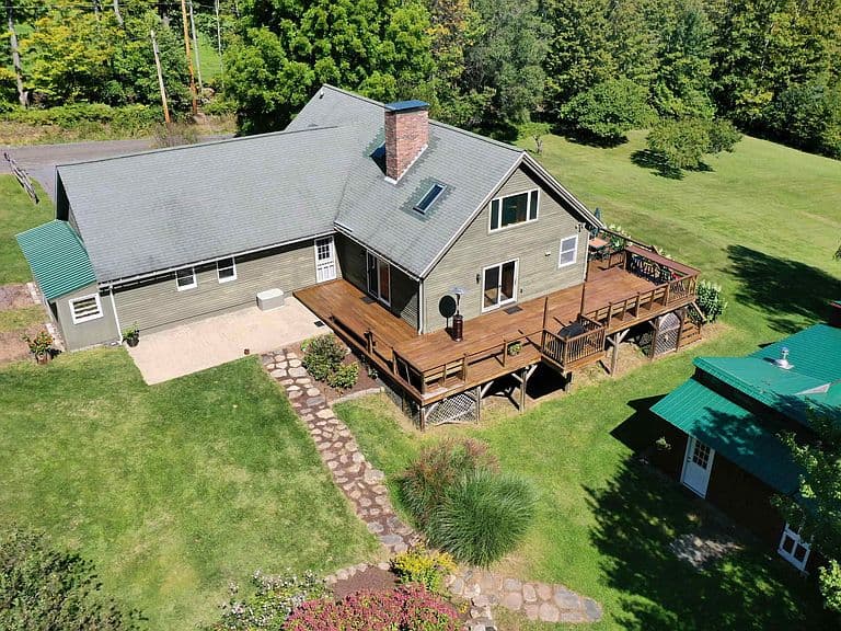 1778 Goulden Ridge Road photo 2