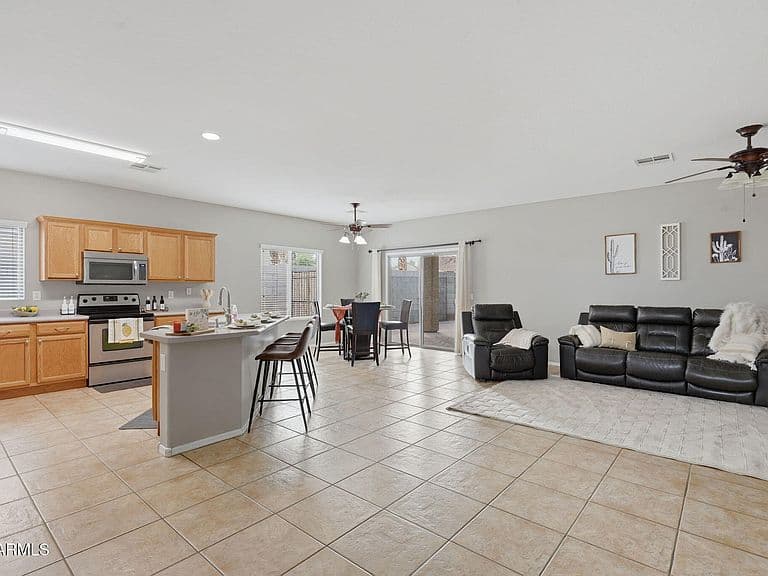 16597 W MADISON Street photo 5