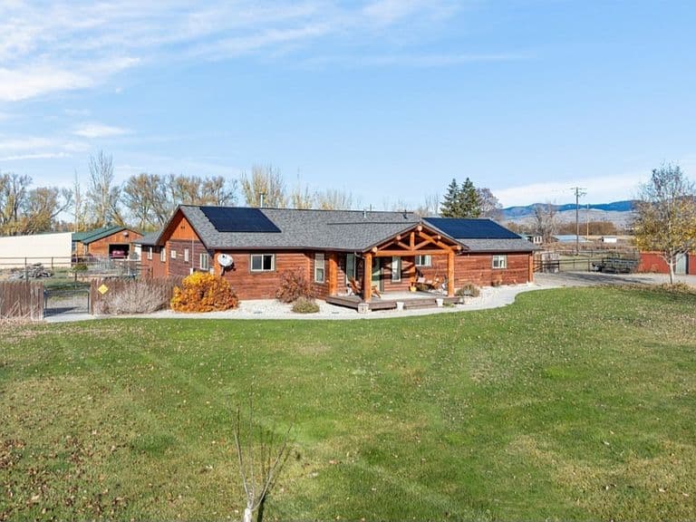 344 Harold Ln photo 1