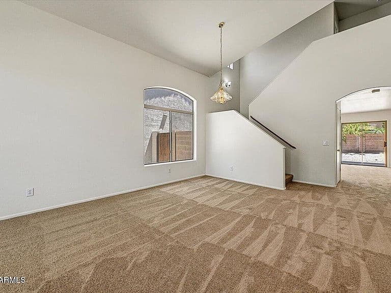 12529 W READE Avenue photo 2