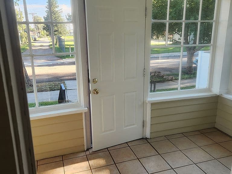 1310 Cosgriff Ct photo 5