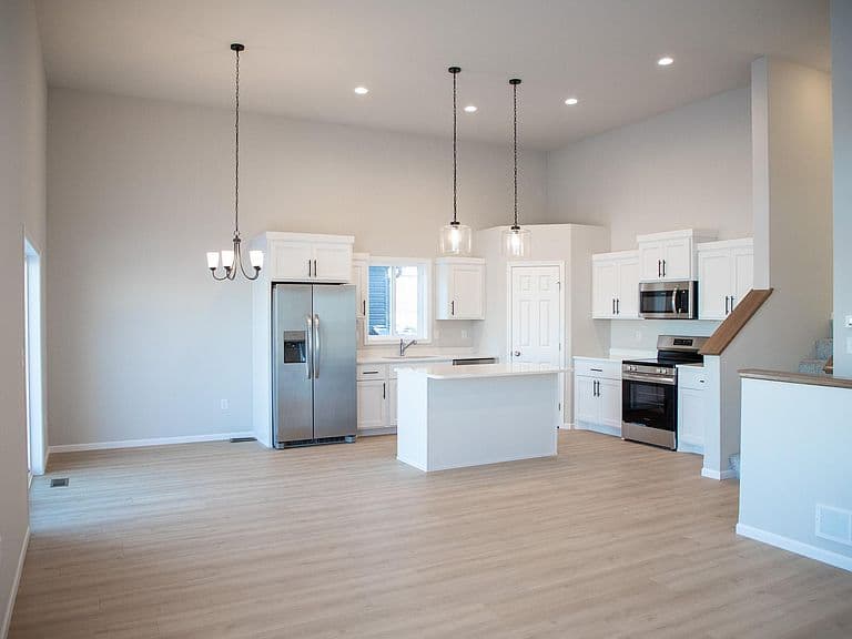 1187 Rachel Dr W photo 5