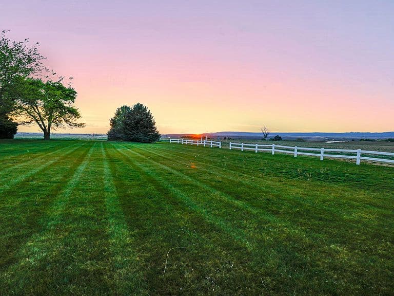 1526 Highway 26 photo 4