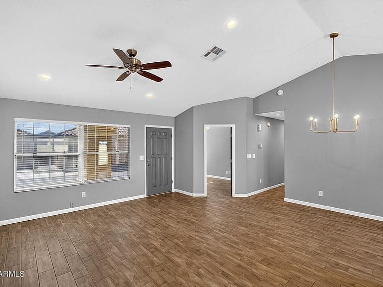 836 E AUDREY Lane photo 2