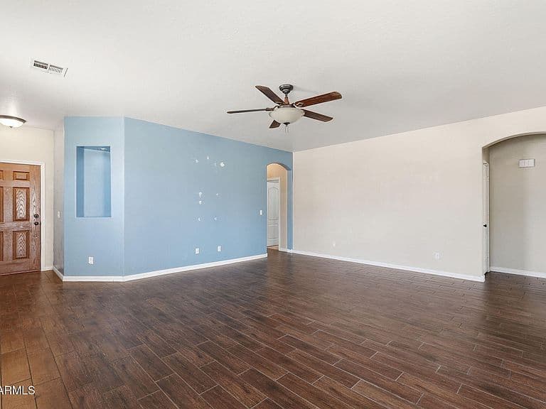 44106 W KRAMER Lane photo 5