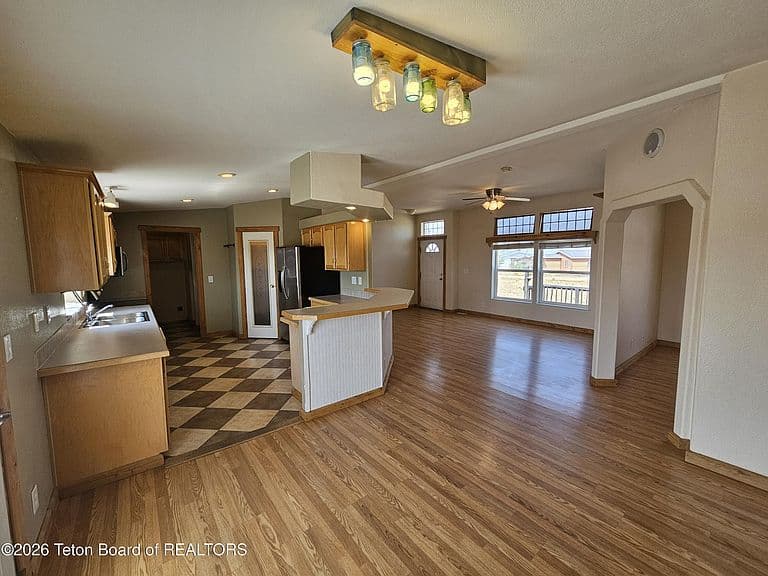 35 Hawken Ln photo 4