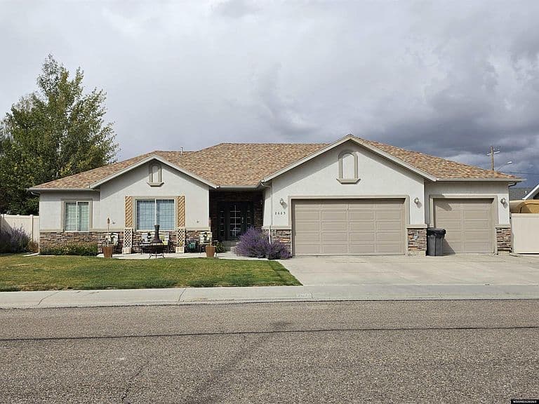 2625 Thunder Gulch Ln photo 1