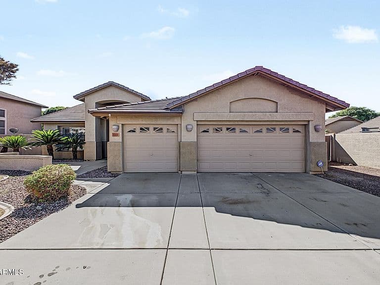 7061 W ANGELA Drive photo 1