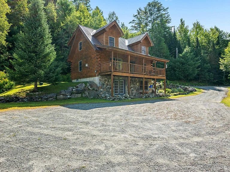 131 Blackberry Lane photo 3