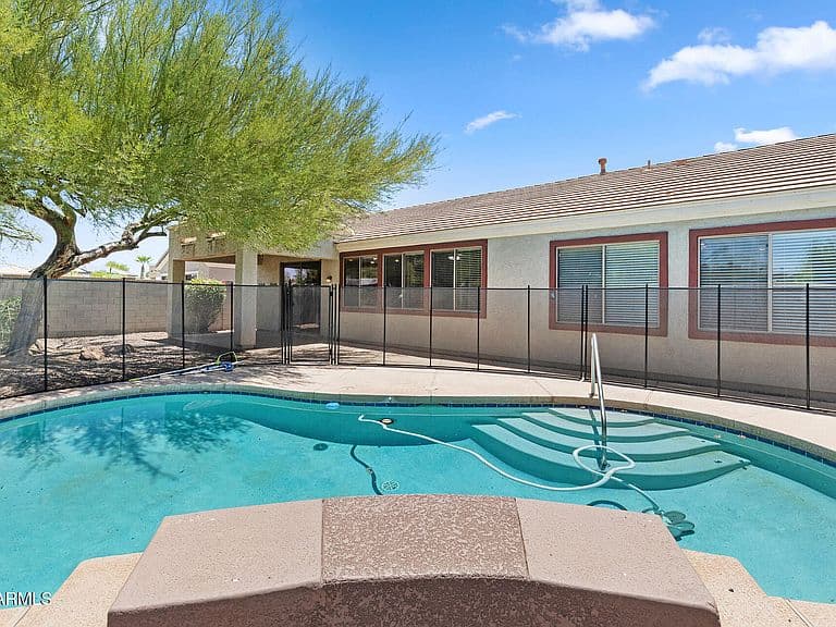 13518 W EVANS Drive photo 4