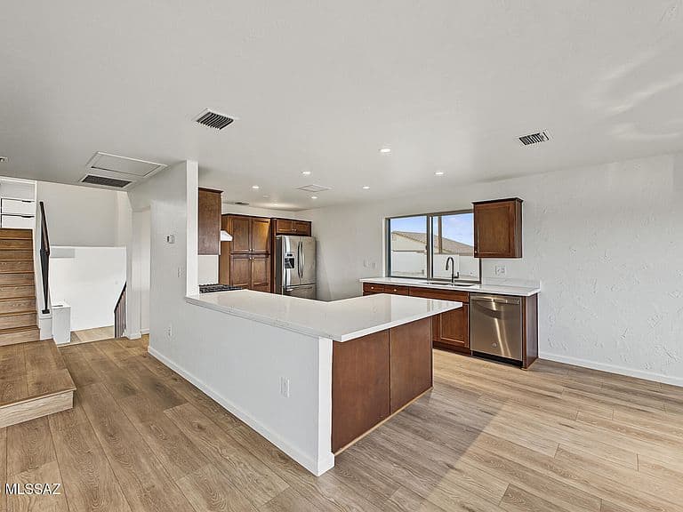 2970 W Camino Claveles photo 3