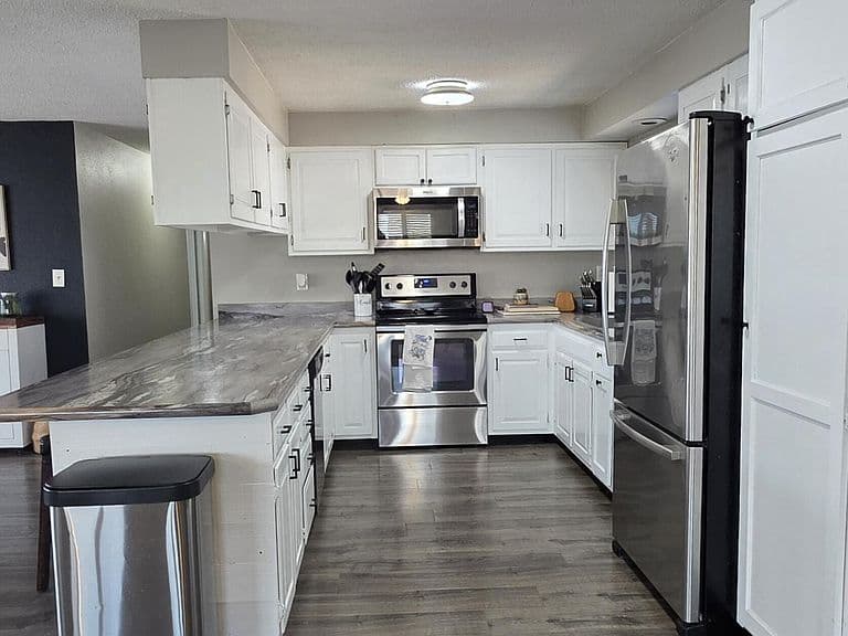 602 Ash St photo 3
