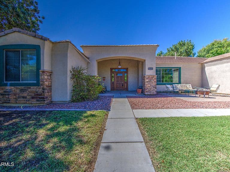19943 E Augustus Avenue photo 2