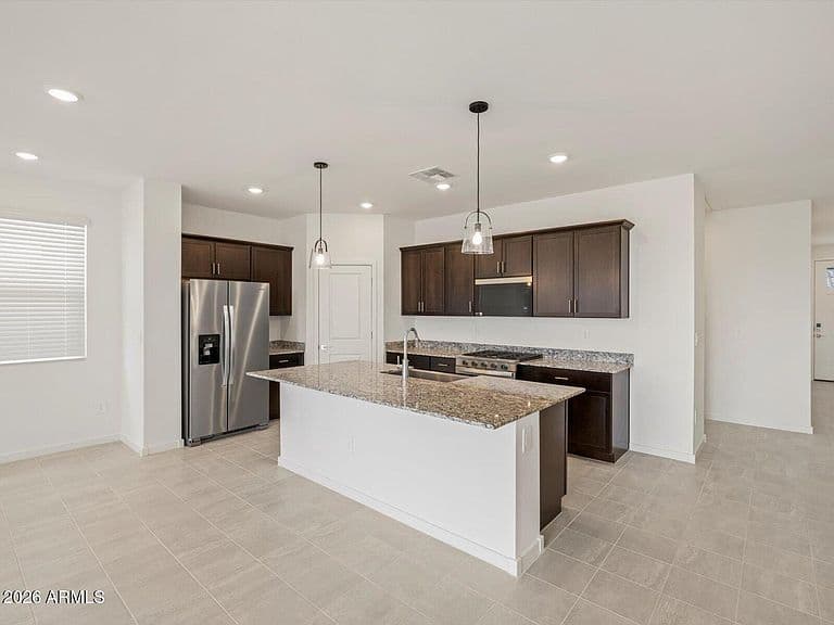 37102 W OLIVO Street photo 4