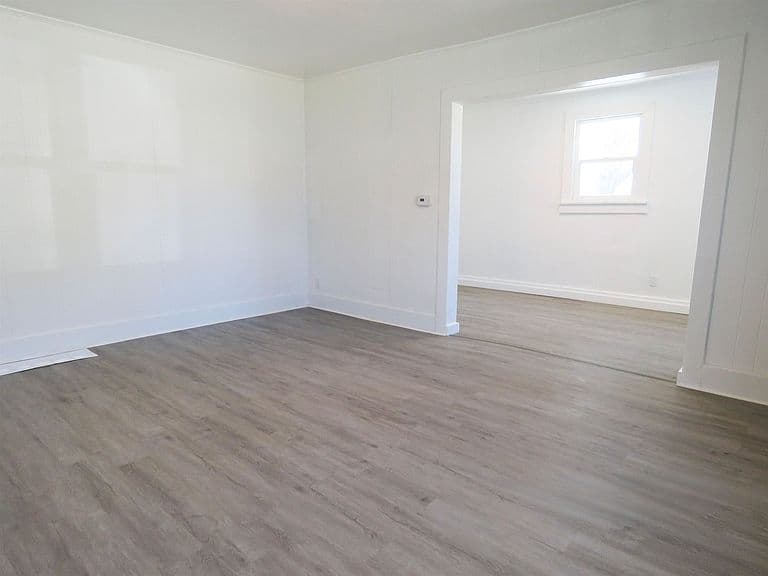 522 Ludvig St photo 4