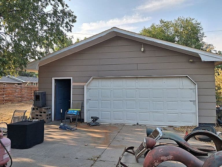 709 Glover St photo 4